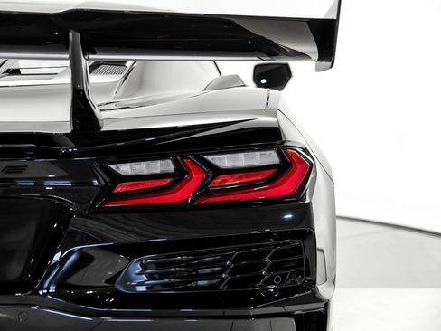 Used 2026 Chevrolet Corvette ZR1 w/ ZR1 Carbon Fiber Aero Package RWD image 59