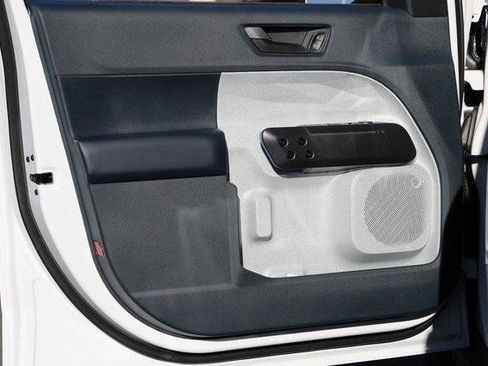 New 2025 Ford Maverick XLT w/ XLT Luxury Package image 17