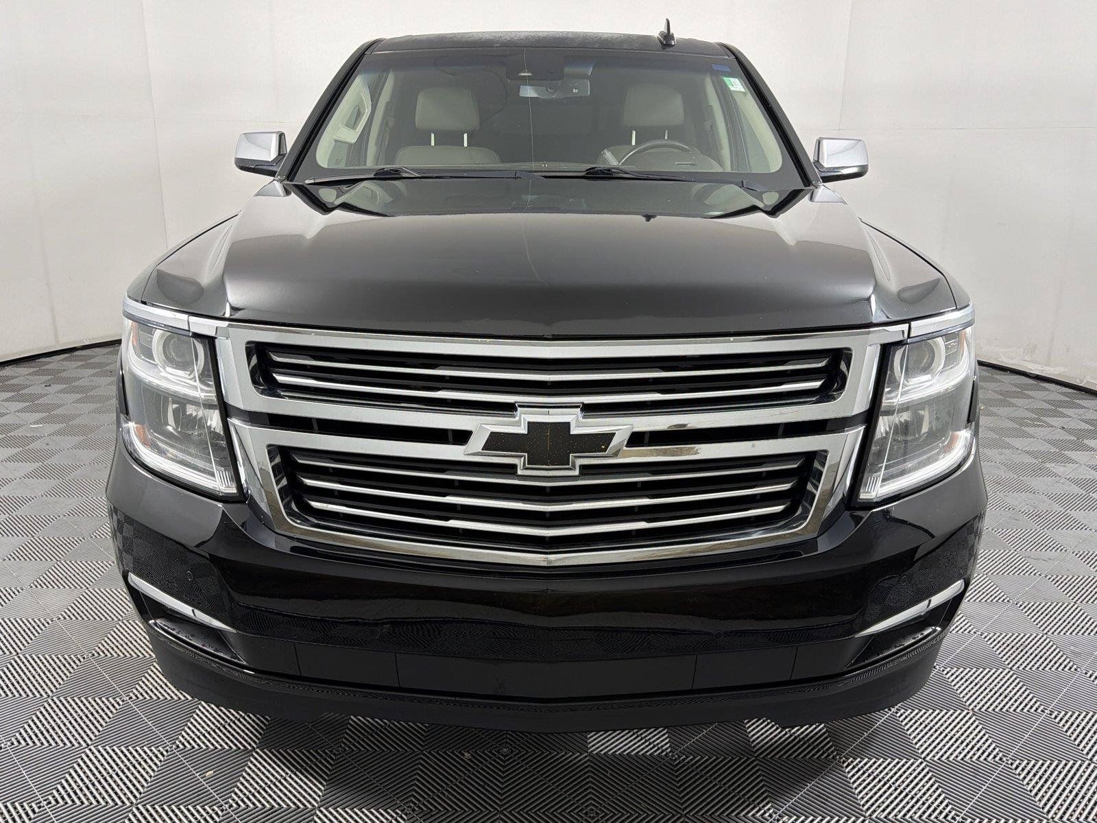 Used 2015 Chevrolet Tahoe LTZ RWD image 2