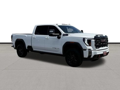 Used 2024 GMC Sierra 2500 AT4 w/ AT4 Premium Plus Package AWD/4WD image 3