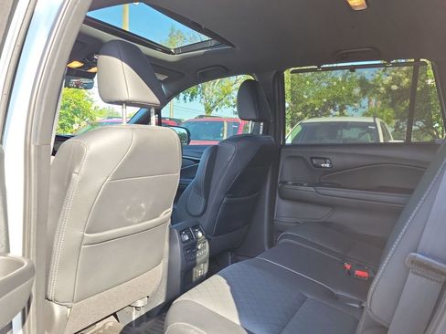 Used 2021 Honda Passport Elite image 16