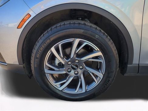 Used 2024 Lincoln Corsair Premiere w/ Equipment Group 101A image 11