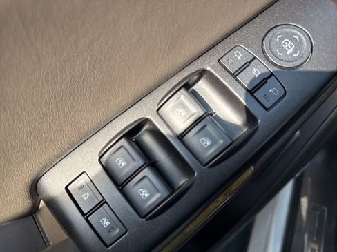 Used 2016 GMC Yukon Denali w/ Open Road Package image 13