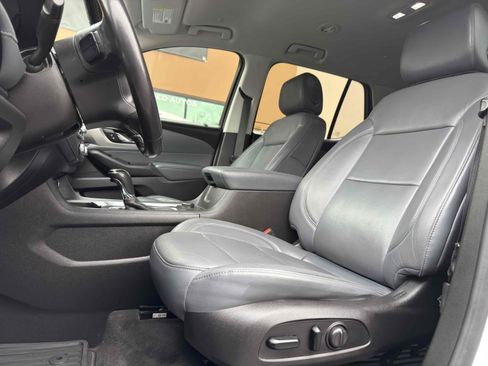 Used 2019 Chevrolet Traverse LT w/ LT Premium Package image 31