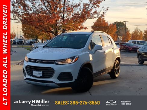Used 2020 Chevrolet Trax LT w/ Driver Confidence Package image 1