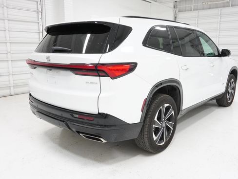 Used 2025 Buick Enclave Sport Touring w/ Power Package image 5