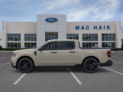 New 2025 Ford Maverick XLT w/ XLT Luxury Package AWD/4WD image 3