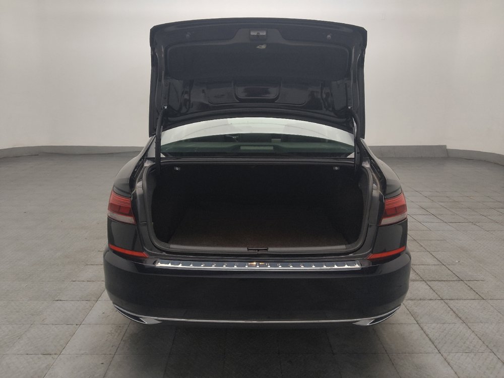 Used 2021 Volkswagen Passat 2.0T SE FWD image 29