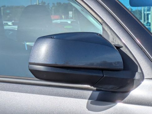 Used 2021 Toyota Tacoma SR w/ SR Convenience Package image 12