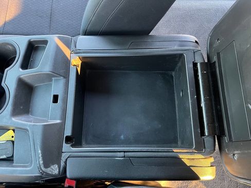 Used 2020 Chevrolet Silverado 2500 LT w/ Convenience Package image 36