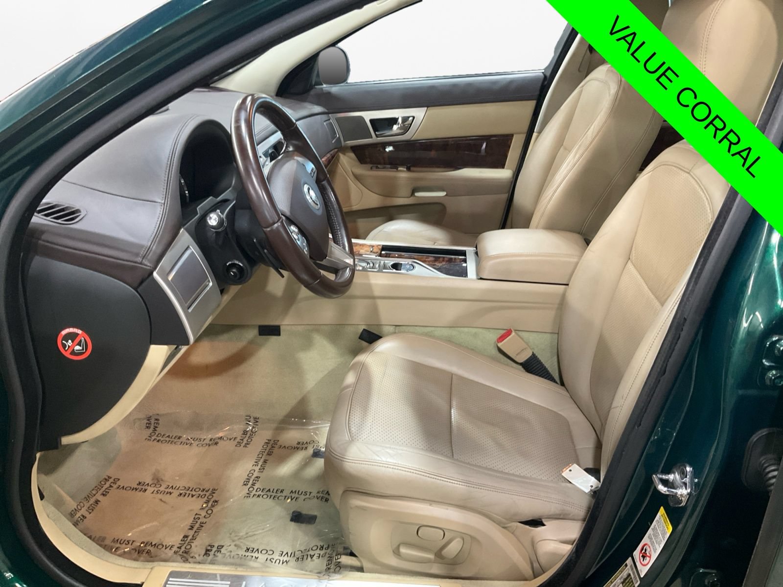 Used 2009 Jaguar XF Premium RWD image 9