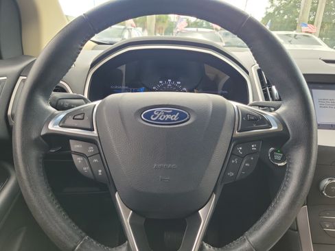 Used 2019 Ford Edge SEL w/ Equipment Group 201A FWD image 24