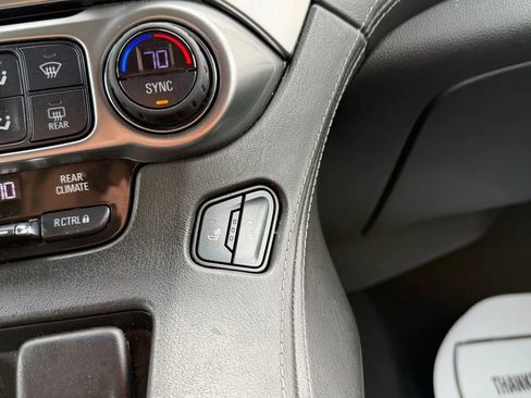 Used 2017 Chevrolet Tahoe LT image 32