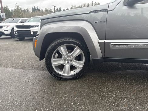 Used 2012 Jeep Liberty Limited Jet w/ Comfort/Convenience Group image 27