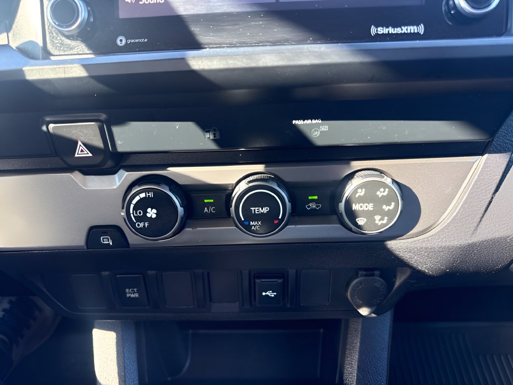 Used 2022 Toyota Tacoma SR RWD image 17