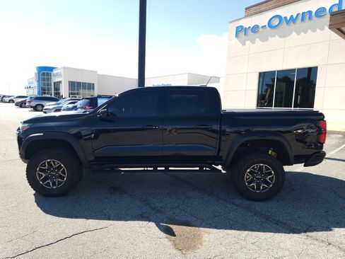 Used 2024 Chevrolet Colorado ZR2 w/ ZR2 Convenience Package III AWD/4WD image 8