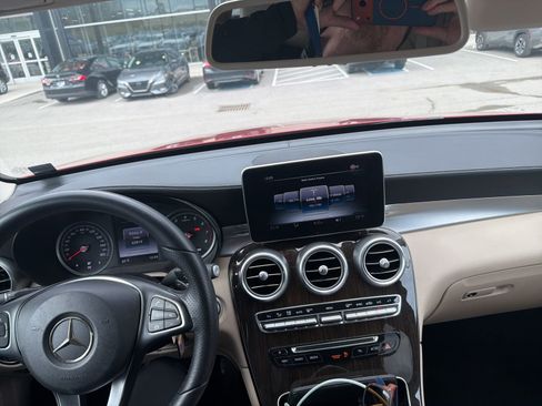 Used 2017 Mercedes-Benz GLC 300 4MATIC Coupe image 6