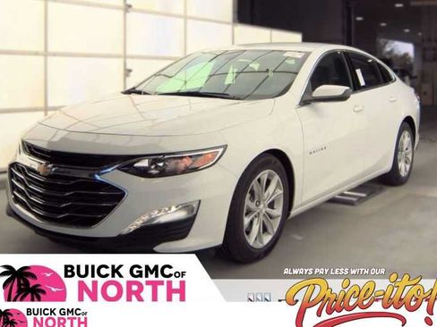 Used 2025 Chevrolet Malibu LT FWD image 1