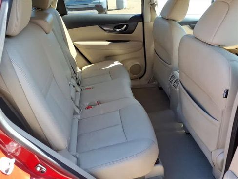 Used 2014 Nissan Rogue SL image 11