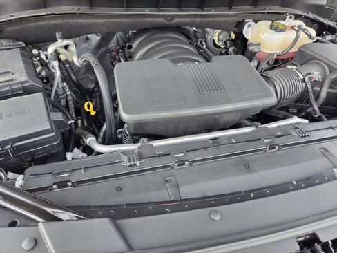 Used 2024 Chevrolet Tahoe High Country AWD/4WD image 18