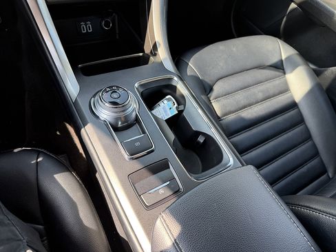 Used 2019 Ford Fusion SEL FWD image 15