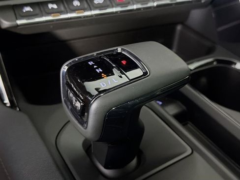 Used 2026 GMC Sierra 1500 AT4 w/ Technology Package image 19