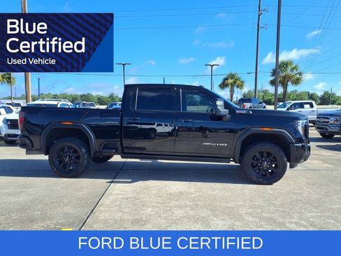 Used 2024 GMC Sierra 2500 AT4 w/ AT4 Premium Plus Package AWD/4WD image 8