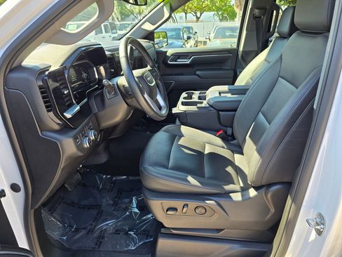 Used 2025 GMC Sierra 1500 SLT image 19