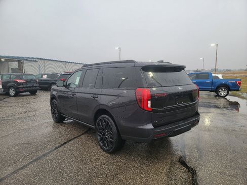 New 2026 Ford Expedition Platinum w/ Stealth Performance Package image 6