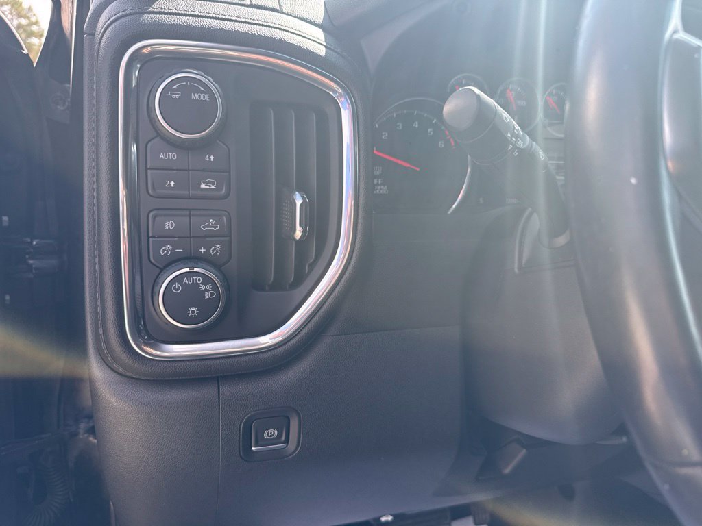 Used 2021 Chevrolet Silverado 1500 RST w/ Bed Protection Package AWD/4WD image 14