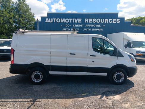 Used 2019 Ford Transit 250 130 Low Roof w/ Interior Upgrade Package RWD image 6