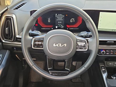 Used 2025 Kia Sorento S w/ Panoramic Sunroof Package image 19