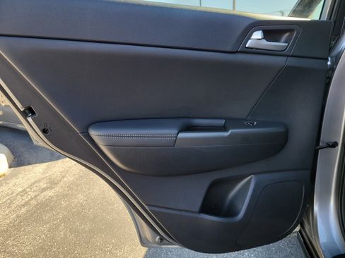 Used 2021 Kia Sportage S image 10