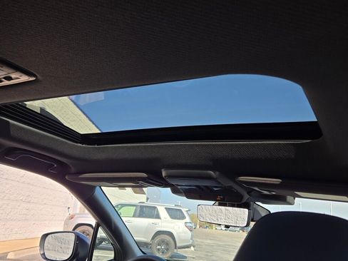New 2026 Subaru Outback Touring XT AWD/4WD image 9