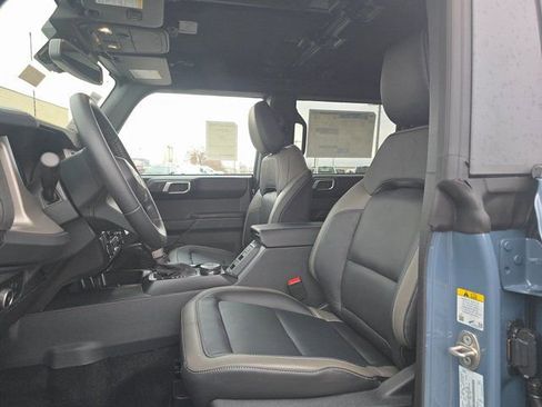 New 2025 Ford Bronco Outer Banks w/ Sasquatch Package image 18