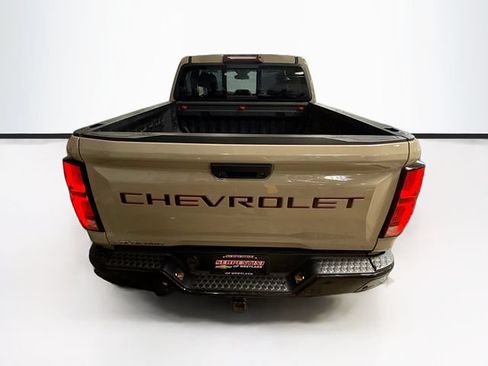Used 2023 Chevrolet Colorado Z71 w/ Z71 Convenience Package 2 AWD/4WD image 7