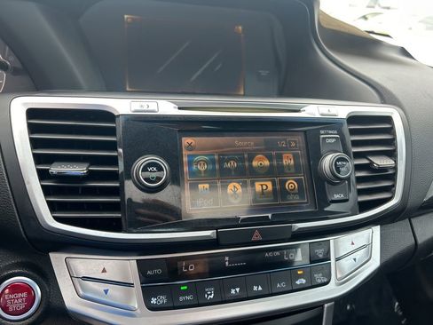 Used 2013 Honda Accord EX image 31