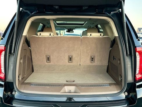 Used 2023 GMC Yukon Denali image 16