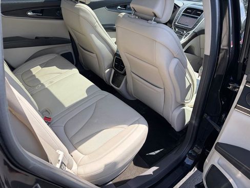 Used 2019 Lincoln Nautilus Reserve AWD/4WD image 23