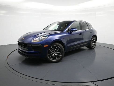 Used 2026 Porsche Macan image 25