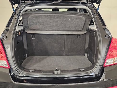 Used 2019 Chevrolet Trax LS w/ LPO, Protection Package FWD image 21