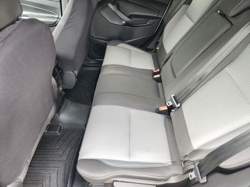 Used 2018 Ford Escape SE w/ SE Sync 3 Package AWD/4WD image 11
