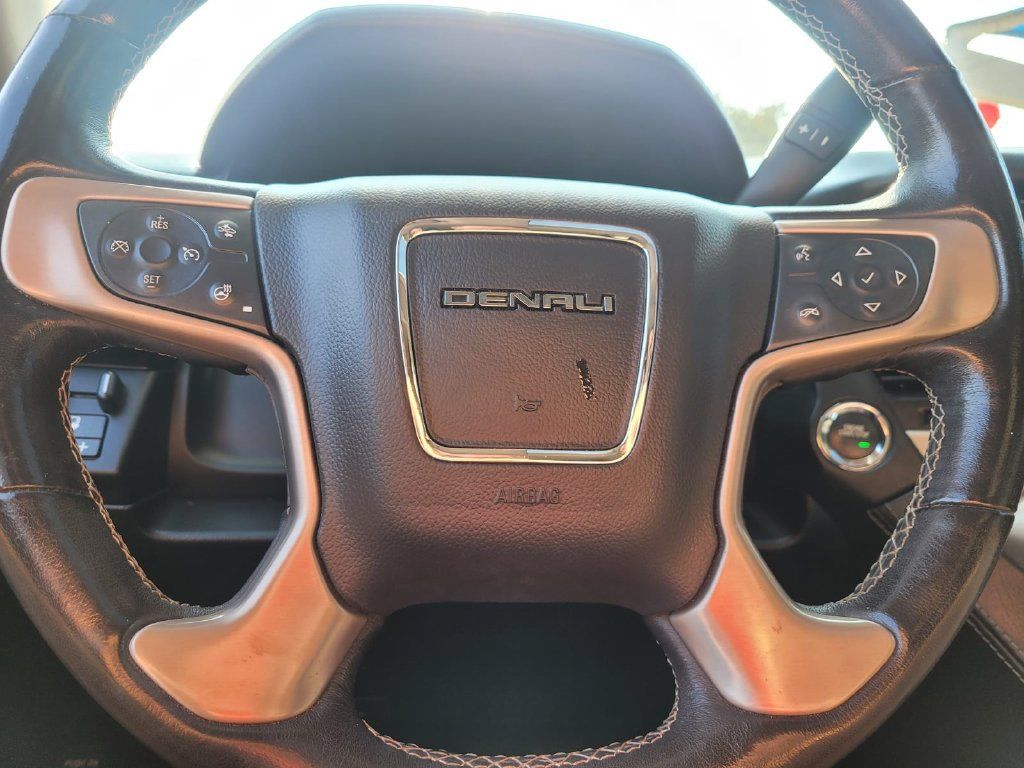 Used 2019 GMC Yukon XL Denali w/ Open Road Package RWD image 32