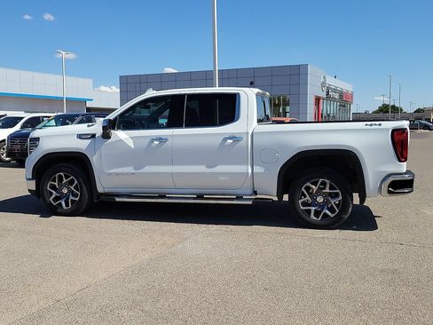 Used 2022 GMC Sierra 1500 SLT AWD/4WD image 6