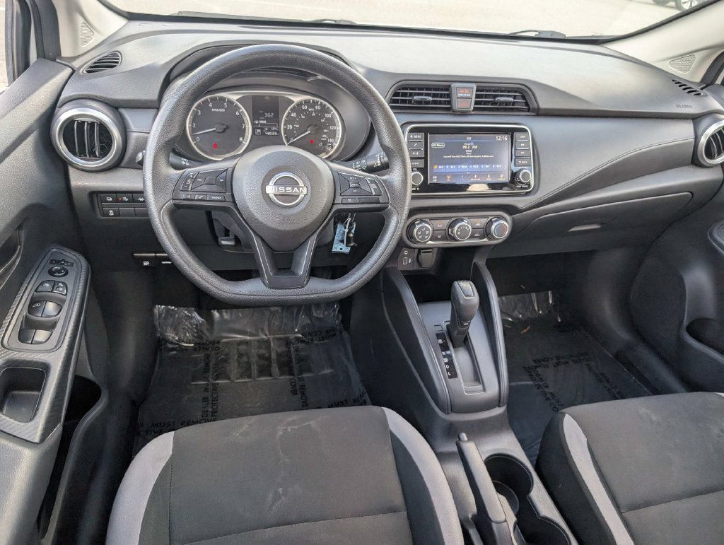 Used 2025 Nissan Versa S FWD image 17