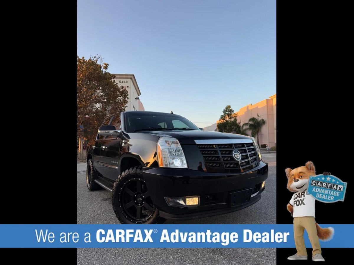 Used 2009 Cadillac Escalade 2WD image 2