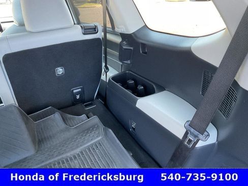 Used 2025 Toyota Grand Highlander AWD image 24