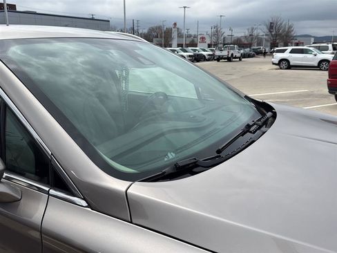 Used 2019 Lincoln MKC Reserve w/ MKC Climate Package AWD/4WD image 4