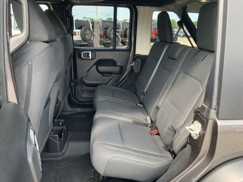 Used 2025 Jeep Wrangler Unlimited Sport AWD/4WD image 52