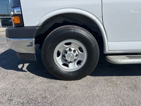 Used 2024 Chevrolet Express 2500 w/ Driver Convenience Package image 16